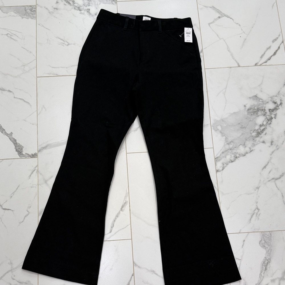 GAP NWT black high rise flare pants 6P